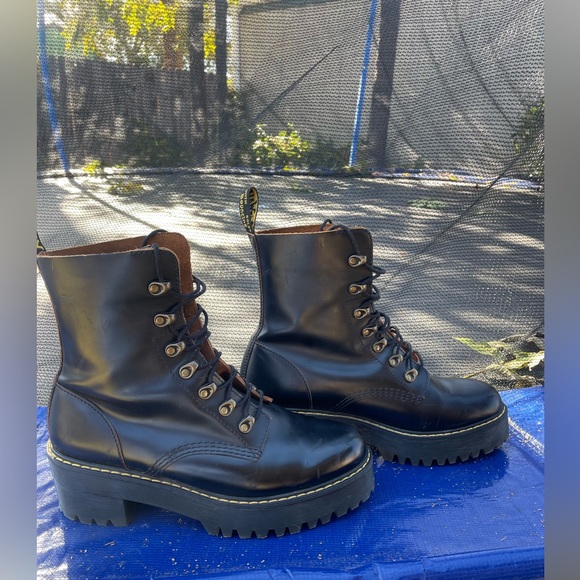 Dr. Martens Leona 7 Hook Boot Size 11 - Picture 3 of 8